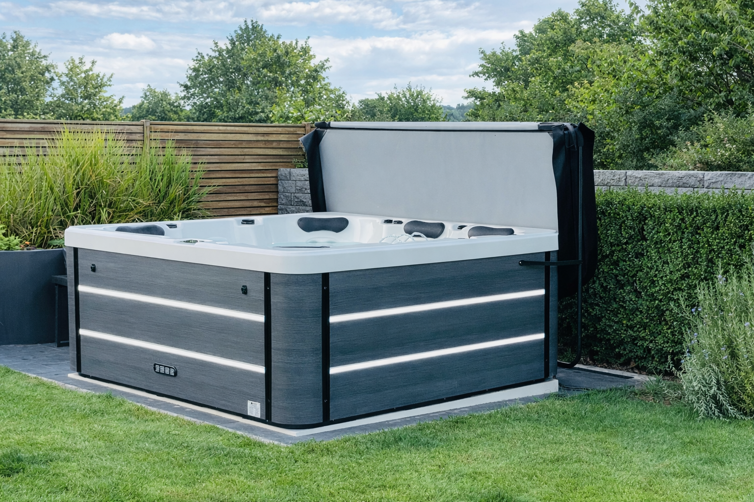 Ausstellungsmodell: Whirlpool balearis® PRO 5 - Dark