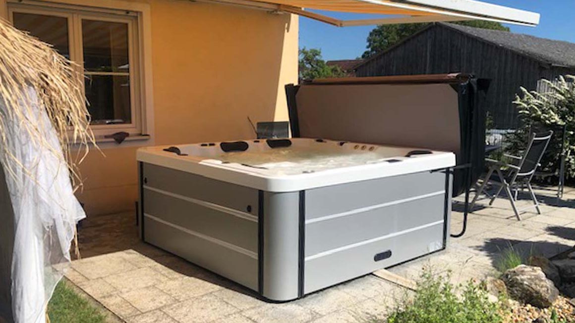 balearis-home-seo-tab-outdoor-whirlpool